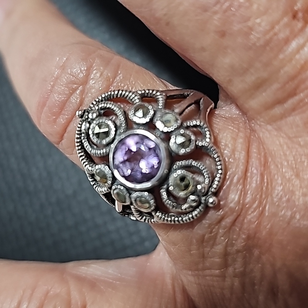 Amethyst and Markasite Sterling Silver Ring Size 8